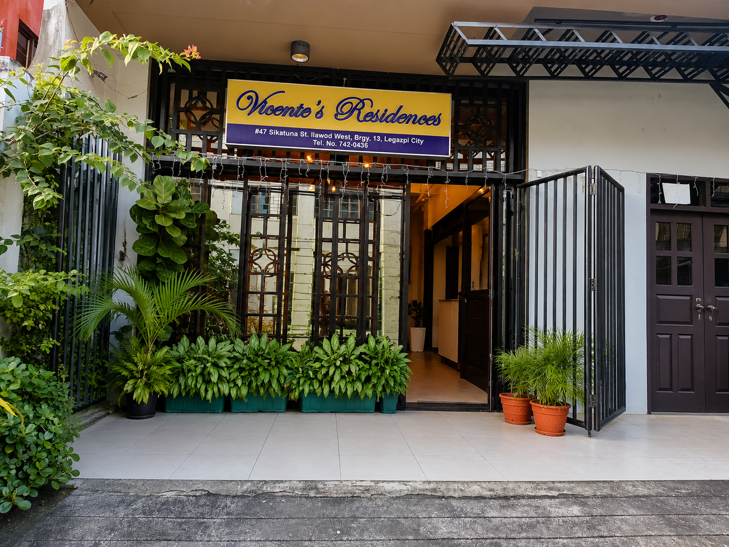 Vicente's Residences building exterior